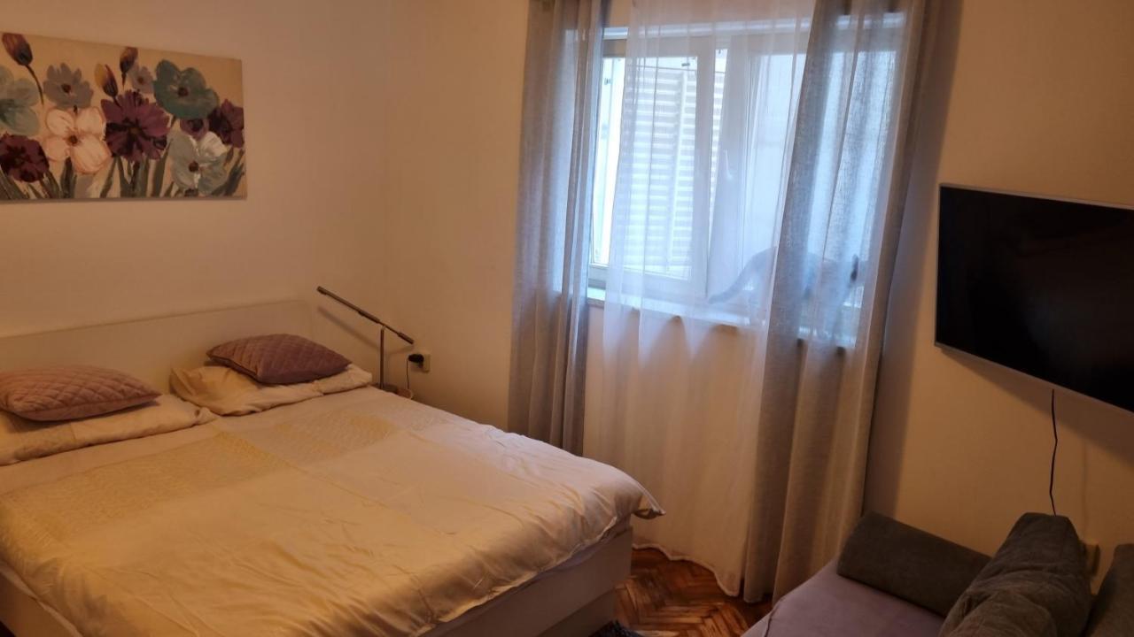 Apartment Bike Corner ซาดาร์ ภายนอก รูปภาพ